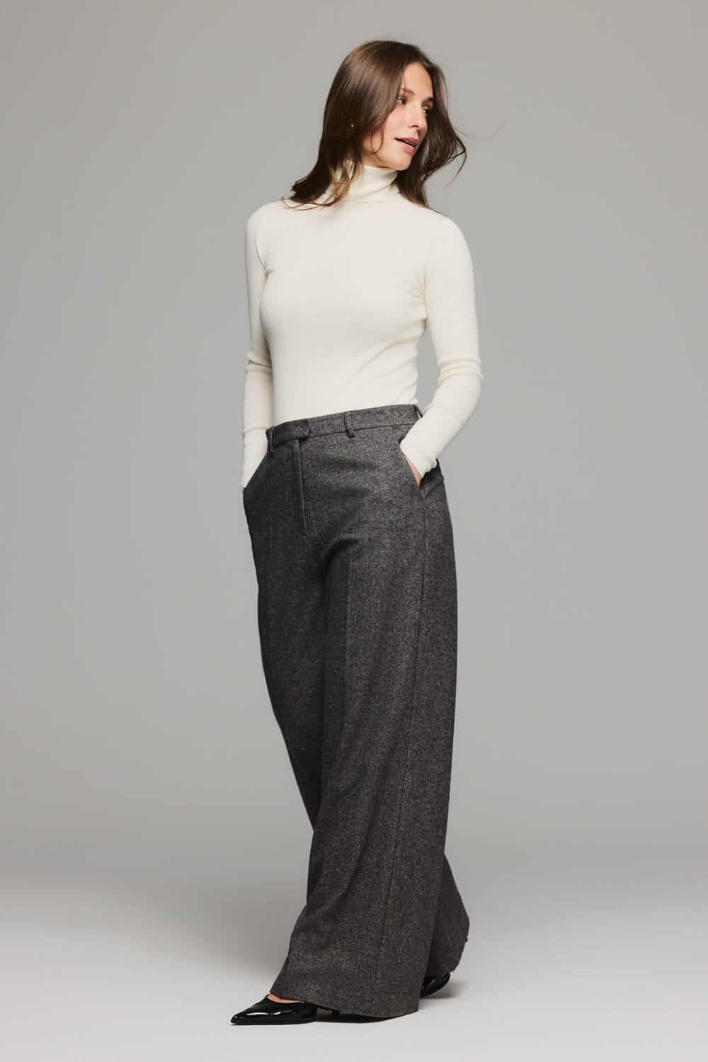 0422_reflect base rollneck-cream