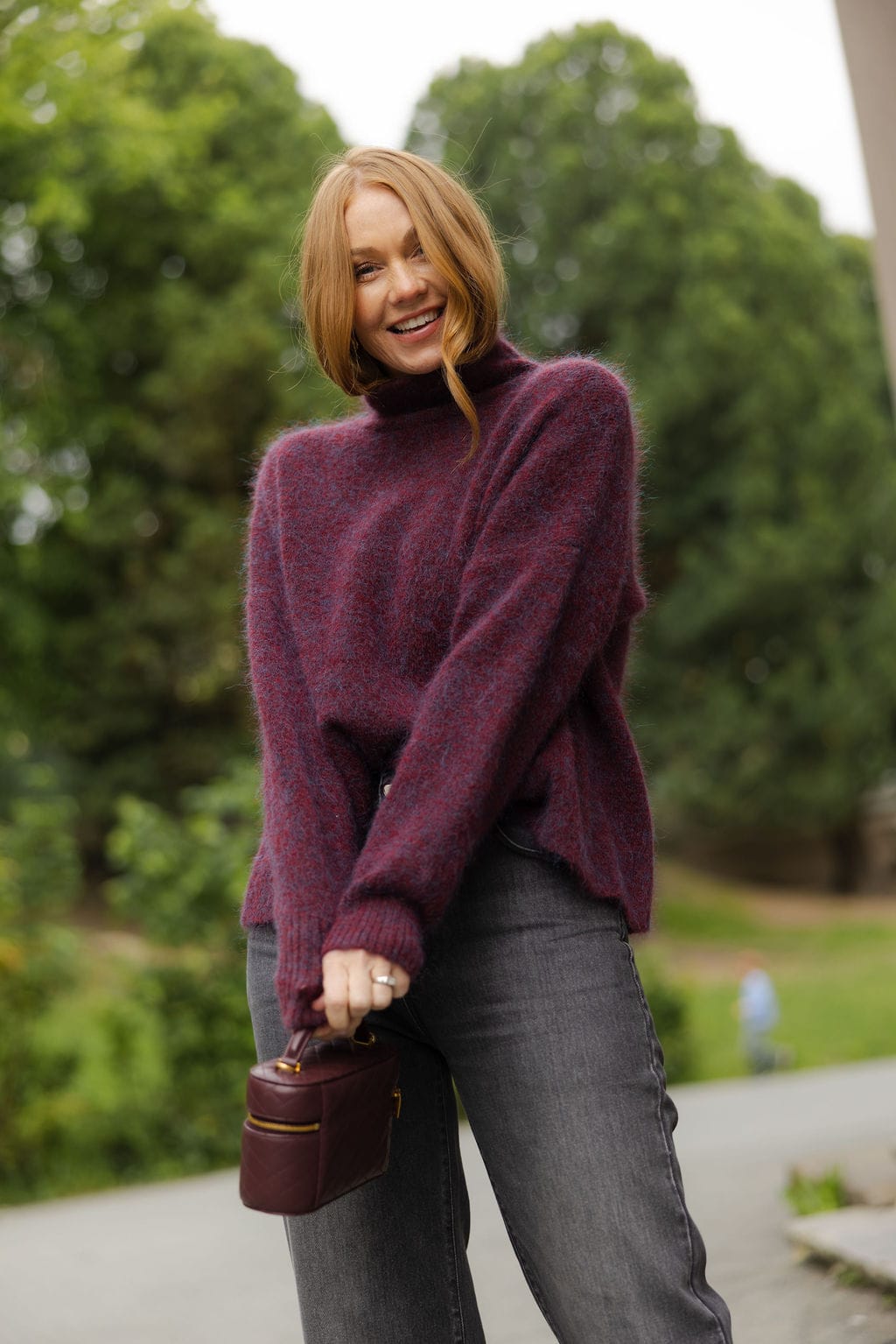 Valentina Ullgenser burgunder